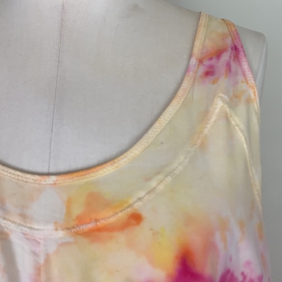 Custom tie dyed sleeveless top Size L - Picture 3 of 6